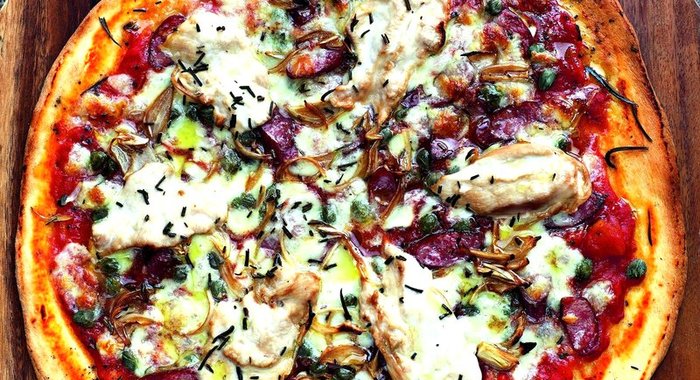 Пицца с цесаркой с ароматом барбекю