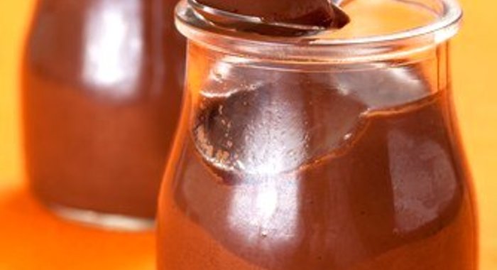 Крем из шоколада и сливок