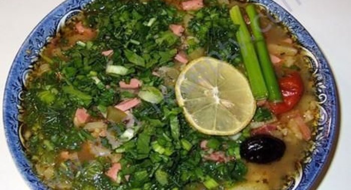 Жидкая солянка из говядины (секогитёнгорь)