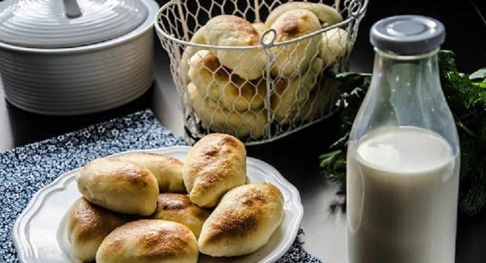 Пирожки с капустой и яйцом