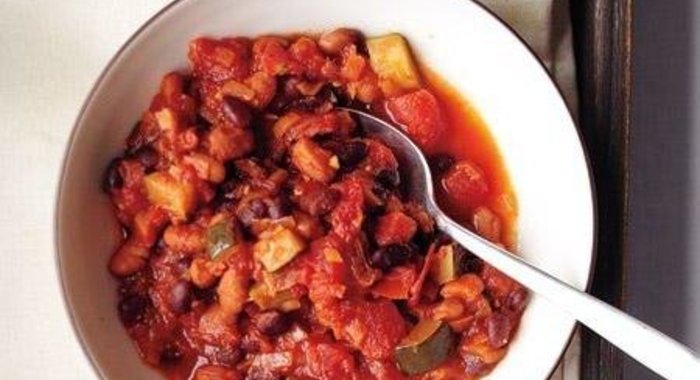 Жаркое из цуккини с фасолью