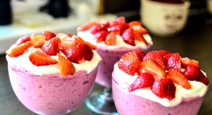 Творожно-ягодный мусс