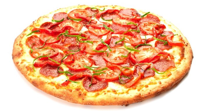 Пицца с копченой колбасой