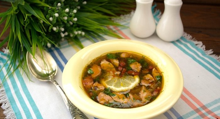 Солянка с сосисками