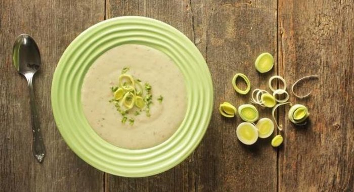 Суп-пюре из картофеля и лука-порея