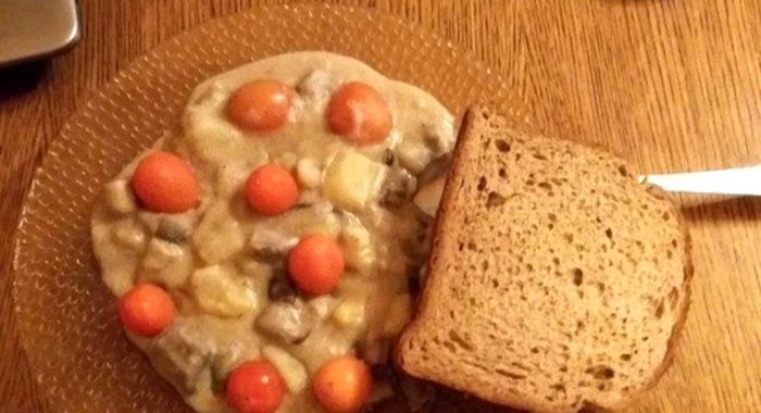 Грибная солянка с картошкой и сметаной