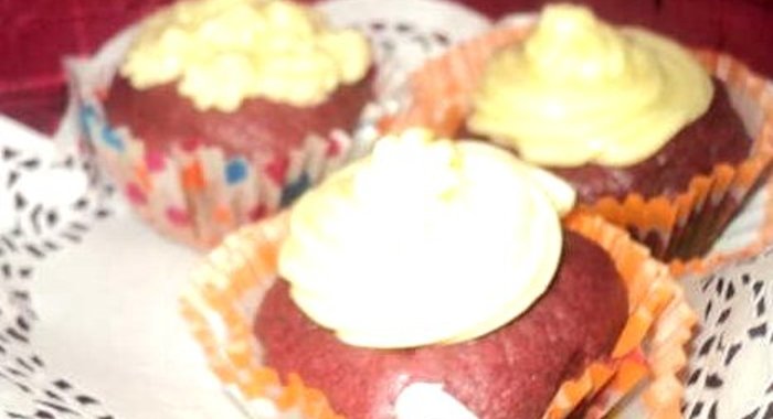 Капкейки со свеклой и апельсиновым кремом