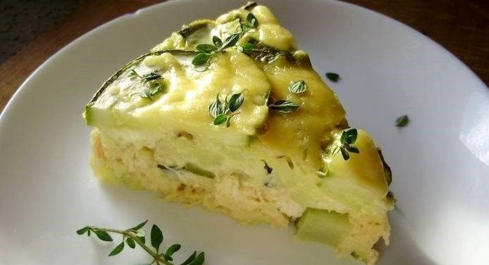 Куриный пирог с творогом и цукини