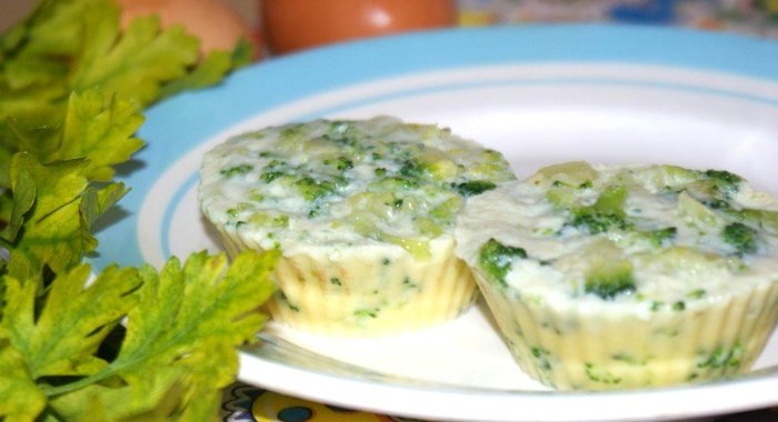 Паровой омлет с брокколи