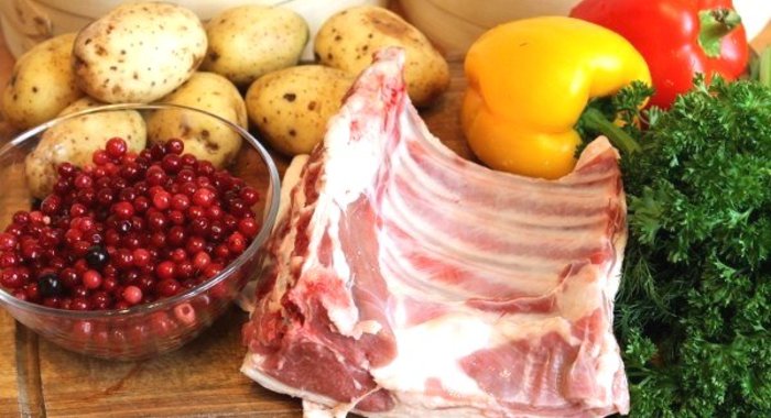 Корейка баранья под брусничным маринадом