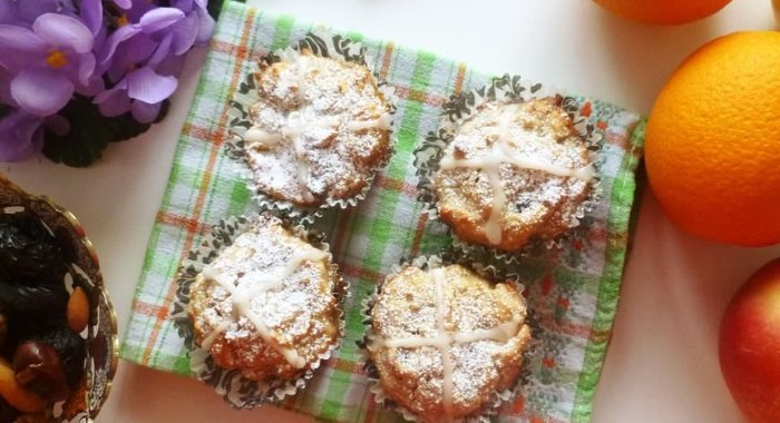 Пасхальные маффины из гречневой муки с сухофруктами и орехами