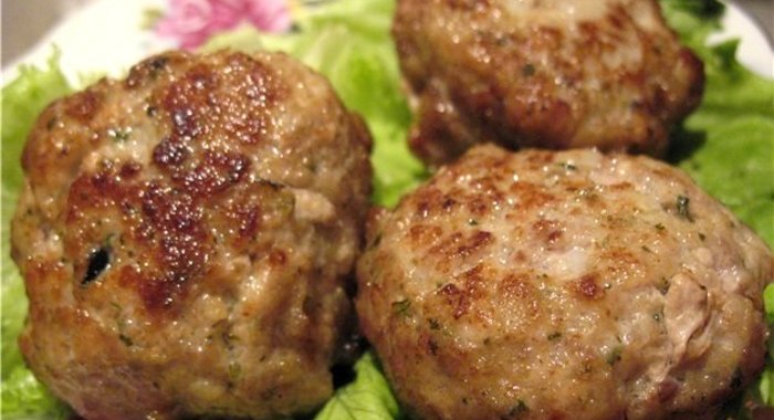 Котлеты из фарша в мультиварке