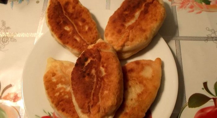 Пирожки с рисом и кроликом