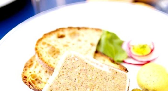 Печеночный паштет с зеленым луком