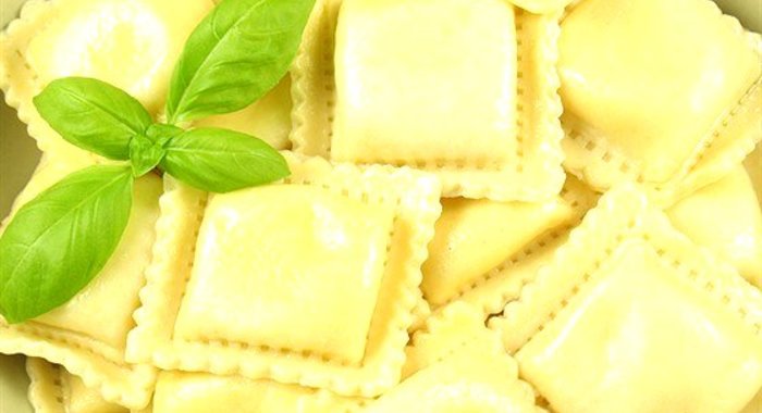 Пельмени с сыром и зеленью