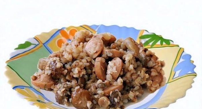 Гречка с сосисками