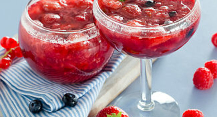 Ягодный компот в мультиварке