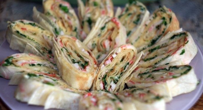 Рулет из лаваша с курицей