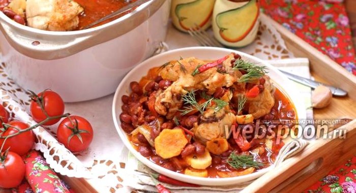 Рагу из курицы и фасоли