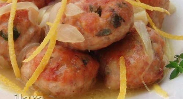 Куриные котлеты в лимонном соусе