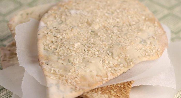 Лепешки с петрушкой и чесноком