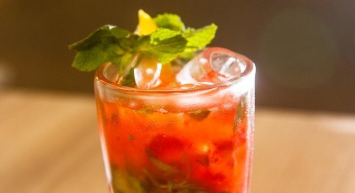 Клубничный лимонад