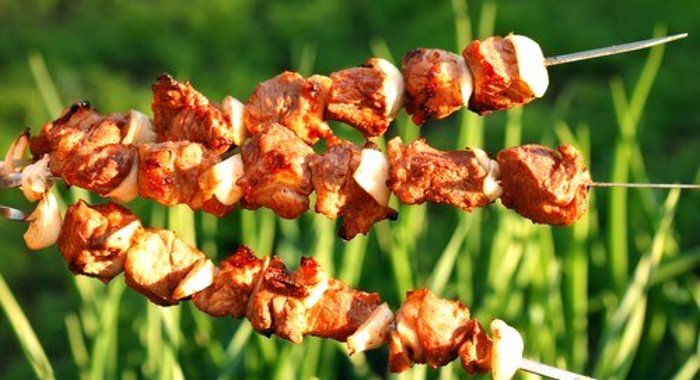 Детские свиные шашлыки в апельсиновой глазури