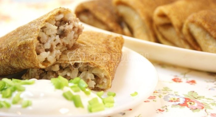 Блины с мясом и рисом