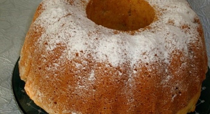 Кекс на кефире с изюмом