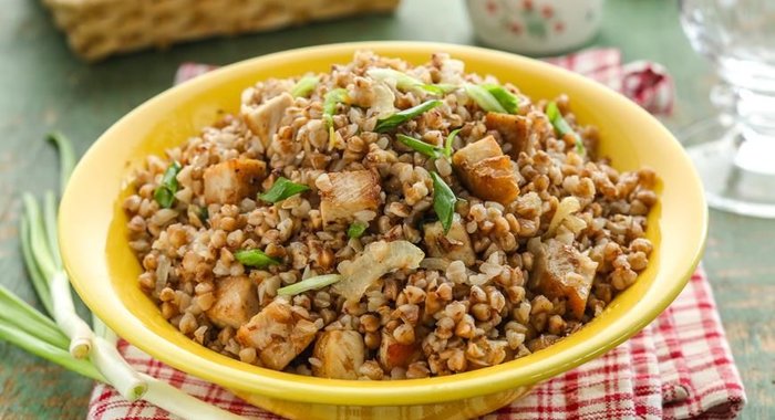 Гречневая каша со свининой