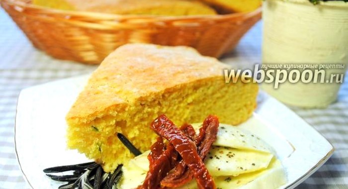 Кукурузный хлеб с зелёным луком