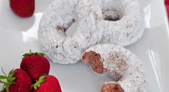 Пончики с сахарной пудрой