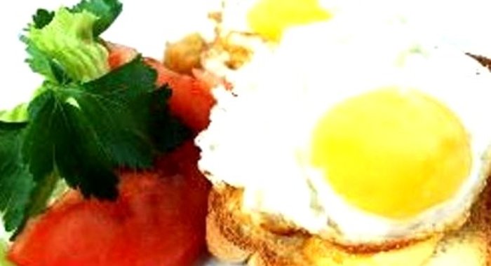 Тосты с сыром и яйцами