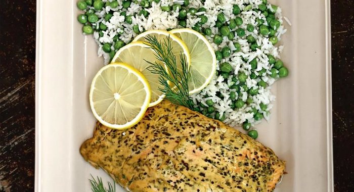 Лосось в горчичном маринаде с рисом