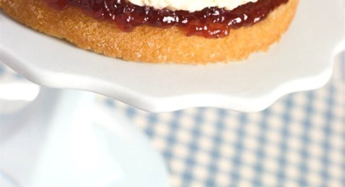 Торт с вареньем