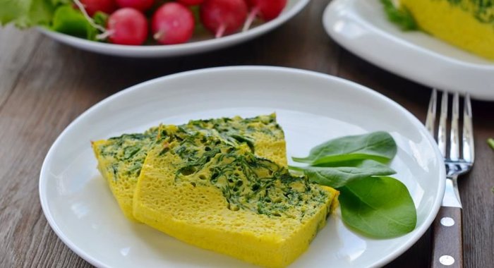 Омлет со шпинатом