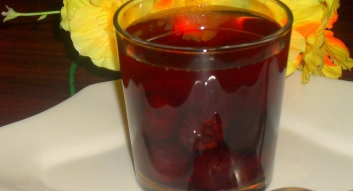 Компот из черешни и ежевики