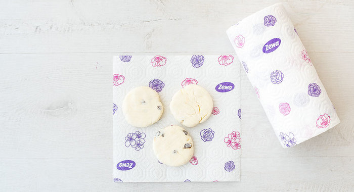 Несладкие сырники с соусом