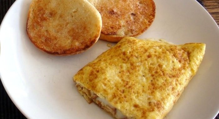 Омлет с куриным филе