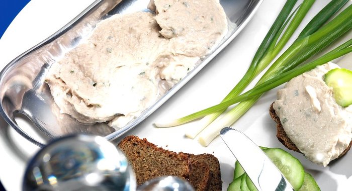 Паштет из копченой скумбрии