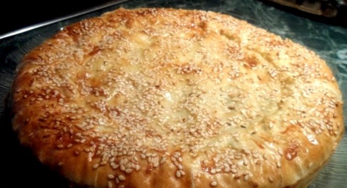 Пирог с горбушей консервированной