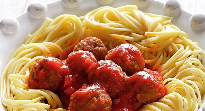 Спагетти с фрикадельками