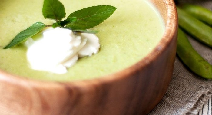 Суп-пюре из молодого горошка