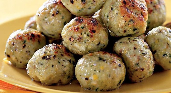 Рыбные фрикадельки с перцем кубеба