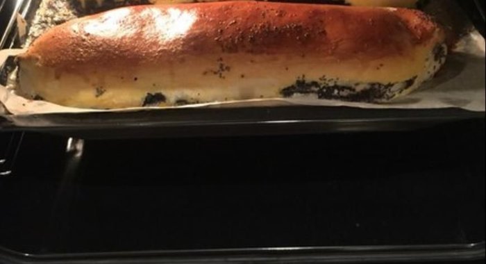 Рулет с маком