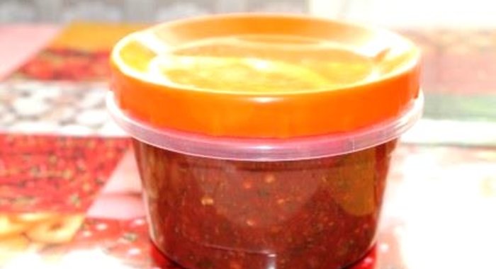 Аджика из помидоров и перца