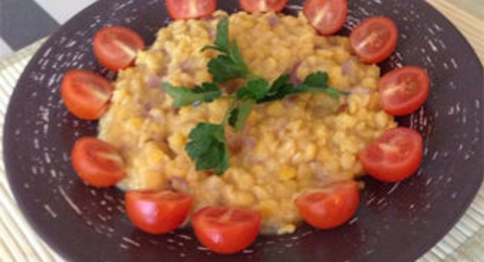 Постная гороховая каша с луком