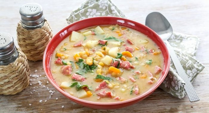 Гороховый суп с колбасой