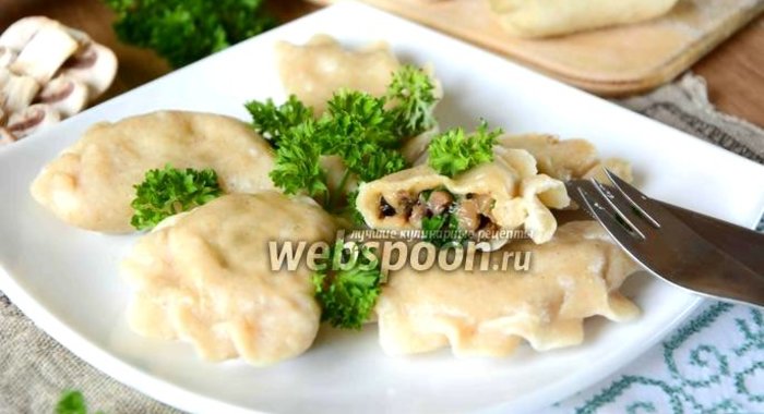 Вареники с шампиньонами