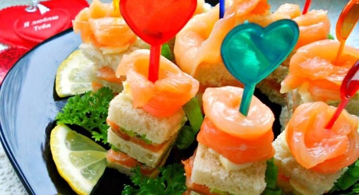 Канапе с семгой